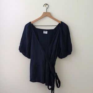 ❤️ Old Navy women's size large wrap top